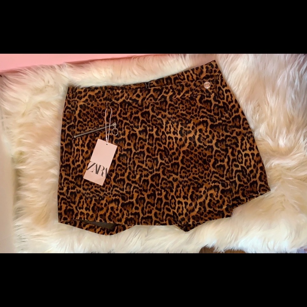 For sale - women’s large printed skort